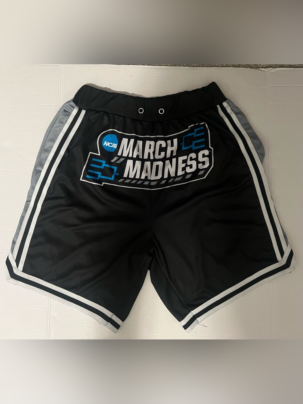 Men’s NCAA March Madness Player-Exclusive Graphic athletic shorts size: XL